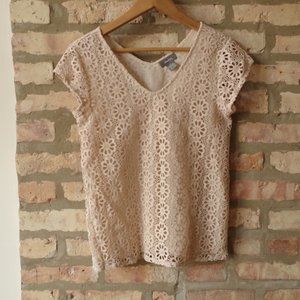 Neiman Marcus Beige Lace Overlay Open-Back